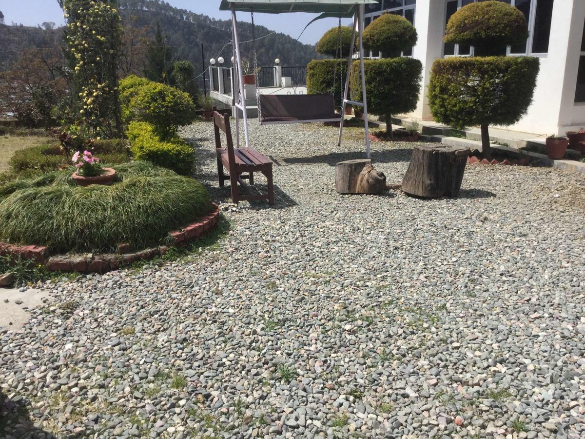 Sapphire Inn Bhimtal Luaran gambar